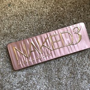Naked 3 eyeshadow pallet